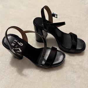 Mix No. 6 Women's Sabria Platform Sandal